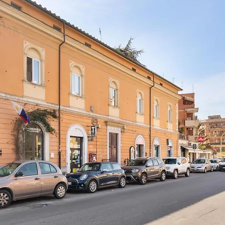 Vatican Stunning 2 Bedroom *
