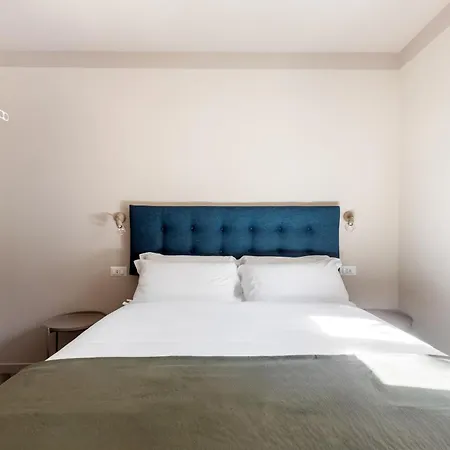 Vatican Stunning 2 Bedroom Lägenhet *