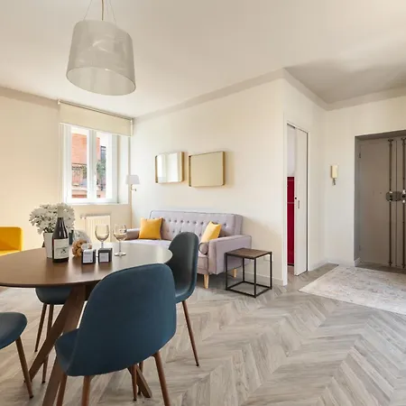 Vatican Stunning 2 Bedroom *